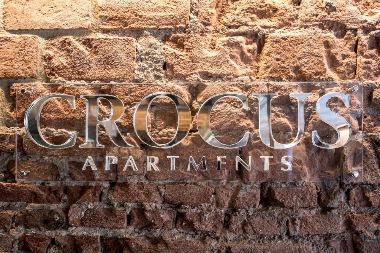 Crocus Apartments Sirmione Exterior foto